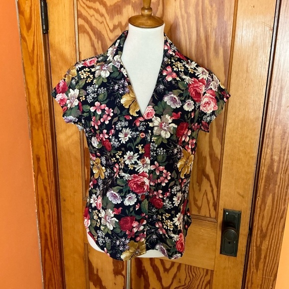 Vintage 70s Floral Button Down Top - Picture 3 of 6